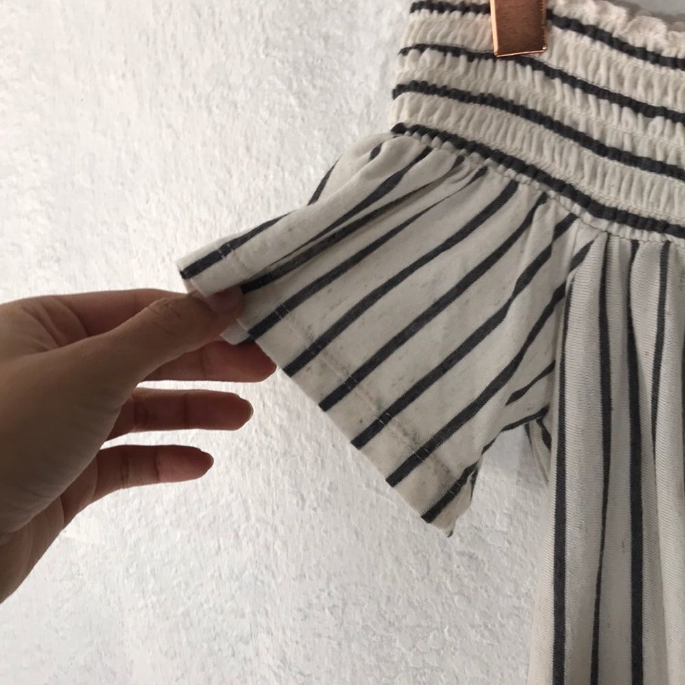 ‎Off shoulder crop top - Picture 4 of 5